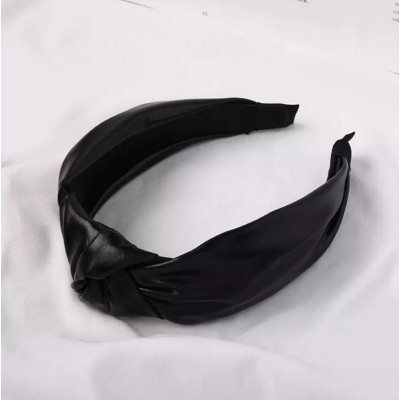 Bentita, coronita par din piele moale neagra BP04