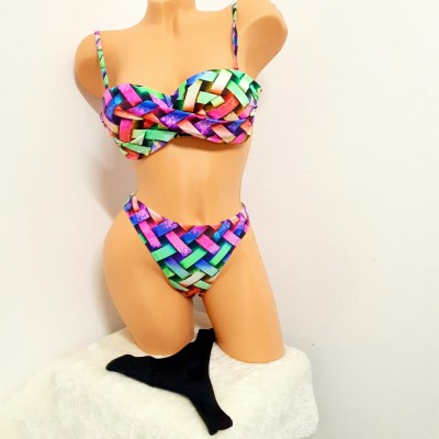 Costum de Baie din doua piese cu sutien push up bretele detasabile slip normal + CADOU slip tanga CBD034 Costum de Baie din doua piese cu sutien push up bretele detasabile slip normal + CADOU slip tanga CBD034