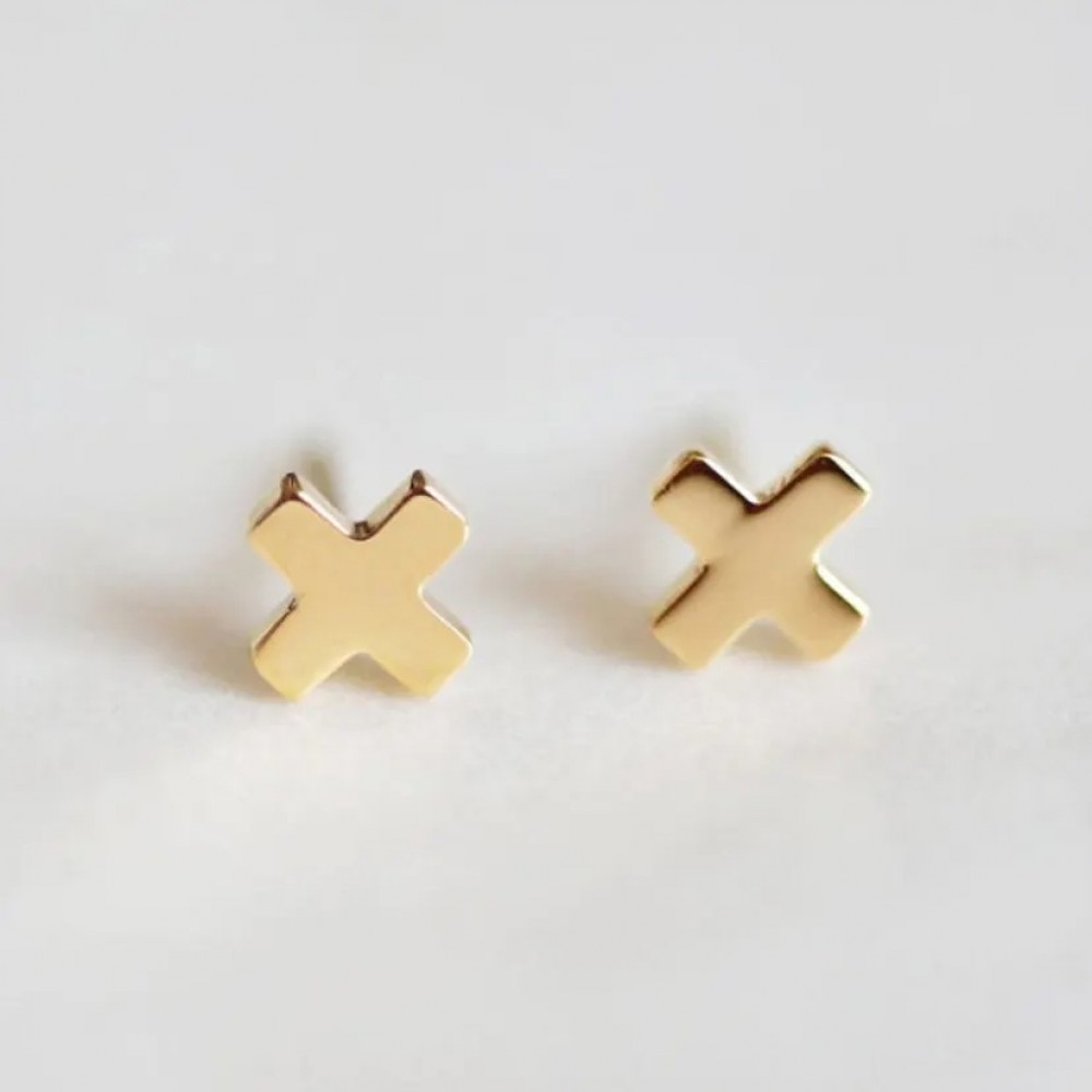 Cercei fashion din otel inoxidabil placat cu aur de 14 K in forma de cruciulita CW79 Cercei fashion din otel inoxidabil placat cu aur de 14 K in forma de cruciulita CW79