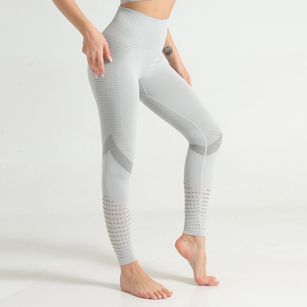 Compleu Sport Fitness gri cu Colanti Lungi cu talie inalta si Bustiera Push-up SFIT025 Compleu Sport Fitness gri cu Colanti Lungi cu talie inalta si Bustiera Push-up SFIT025