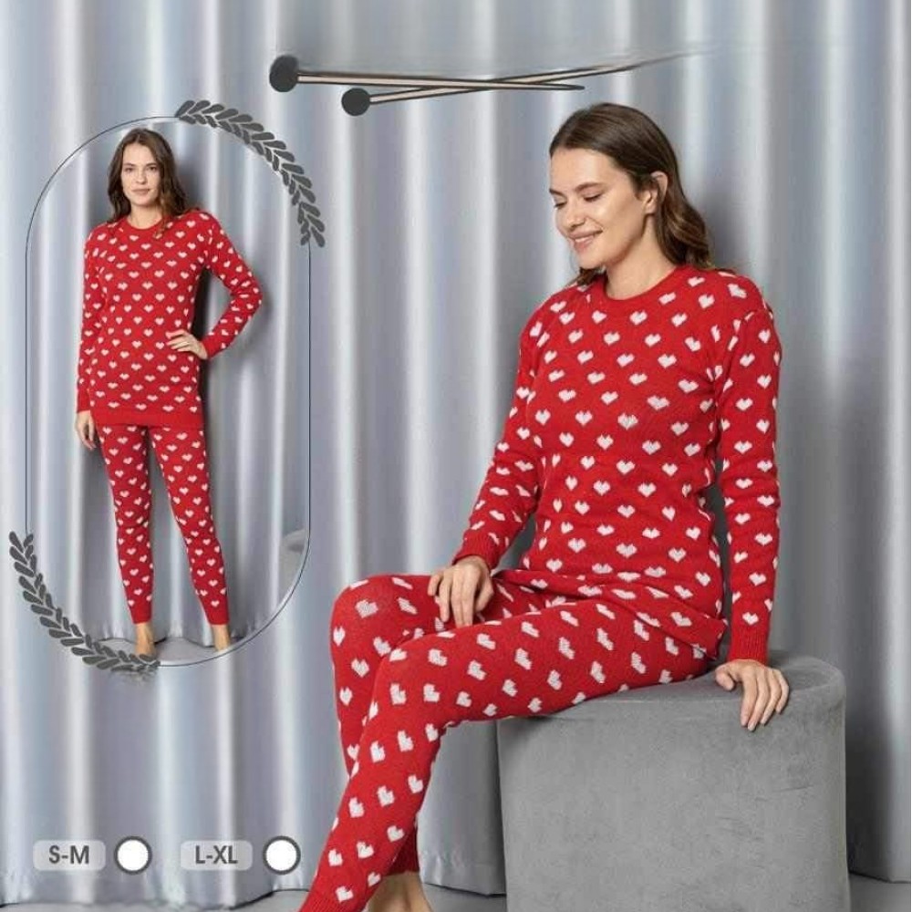 Compleu tricot dama rosu cu inimi albe PJD101 Compleu tricot dama rosu cu inimi albe PJD101