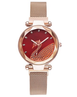 Ceas Dama Elegant Auriu cu bratara magnetica si cadran cu cristale Red Swan QUARTZ CDQZ008 Ceas Dama Elegant Auriu cu bratara magnetica si cadran cu cristale Red Swan QUARTZ CDQZ008