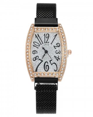 Ceas Dama Elegant Negru cu strasuri si bratara magnetica reglabila QUARTZ CDQZ137 Ceas Dama Elegant Negru cu strasuri si bratara magnetica reglabila QUARTZ CDQZ137