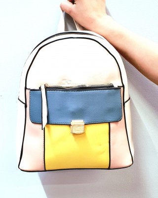 Rucsac fashion bej din piele eco cu design multicolor ACRD263 Rucsac fashion bej din piele eco cu design multicolor ACRD263