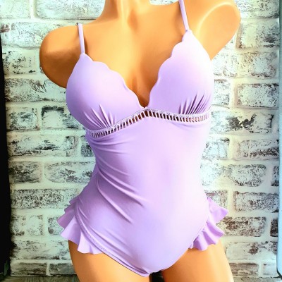 Costum de Baie intreg Lila cu intaritor la bust si slip brazilian cu volanase CBD018