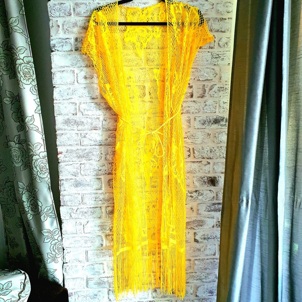 Rochie de plaja galbena dantelata model fluture cu franjuri si cordon RDP001 Rochie de plaja galbena dantelata model fluture cu franjuri si cordon RDP001